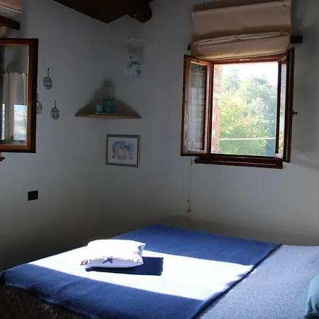 Casale Fontanile Bed and breakfast Smerillo