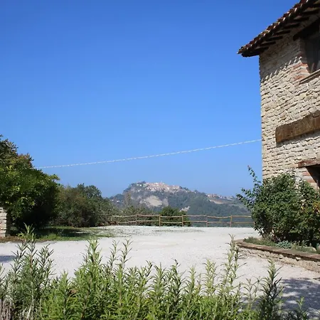 Casale Fontanile Smerillo